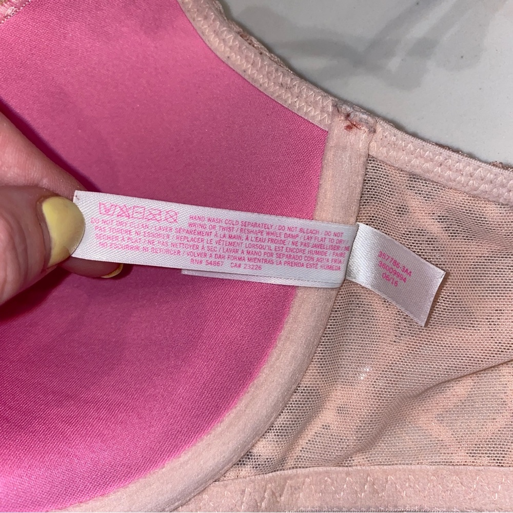 PINK Victoria's Secret Date Lightly Lined Front Clasp Racerback Bra 32C - Picture 5 of 6